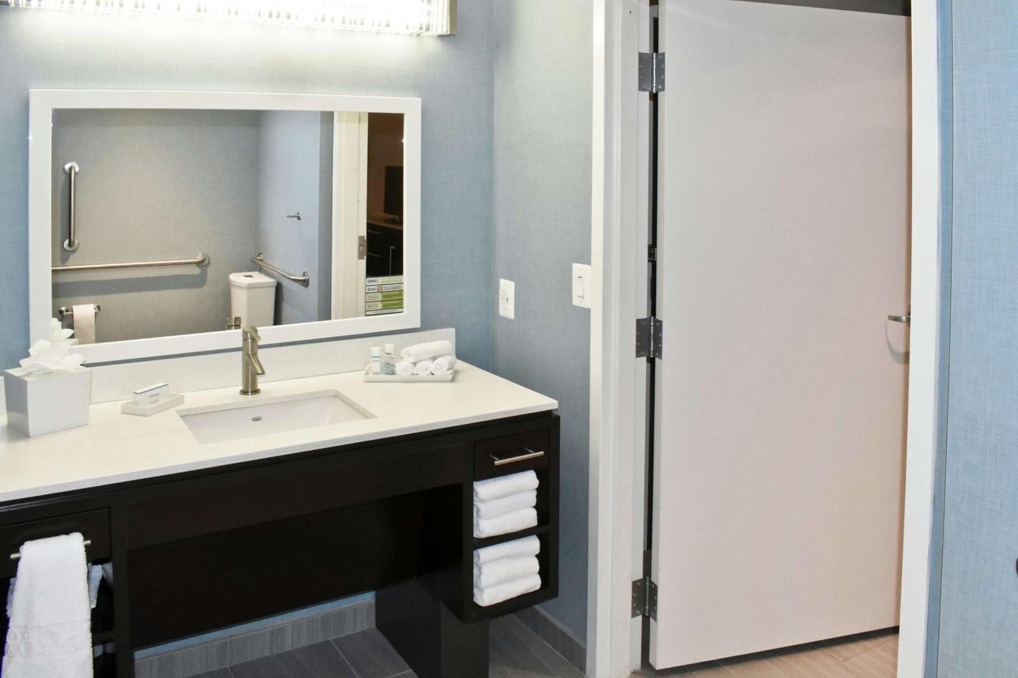 Home2 Suites By Hilton Charles Town Ngoại thất bức ảnh