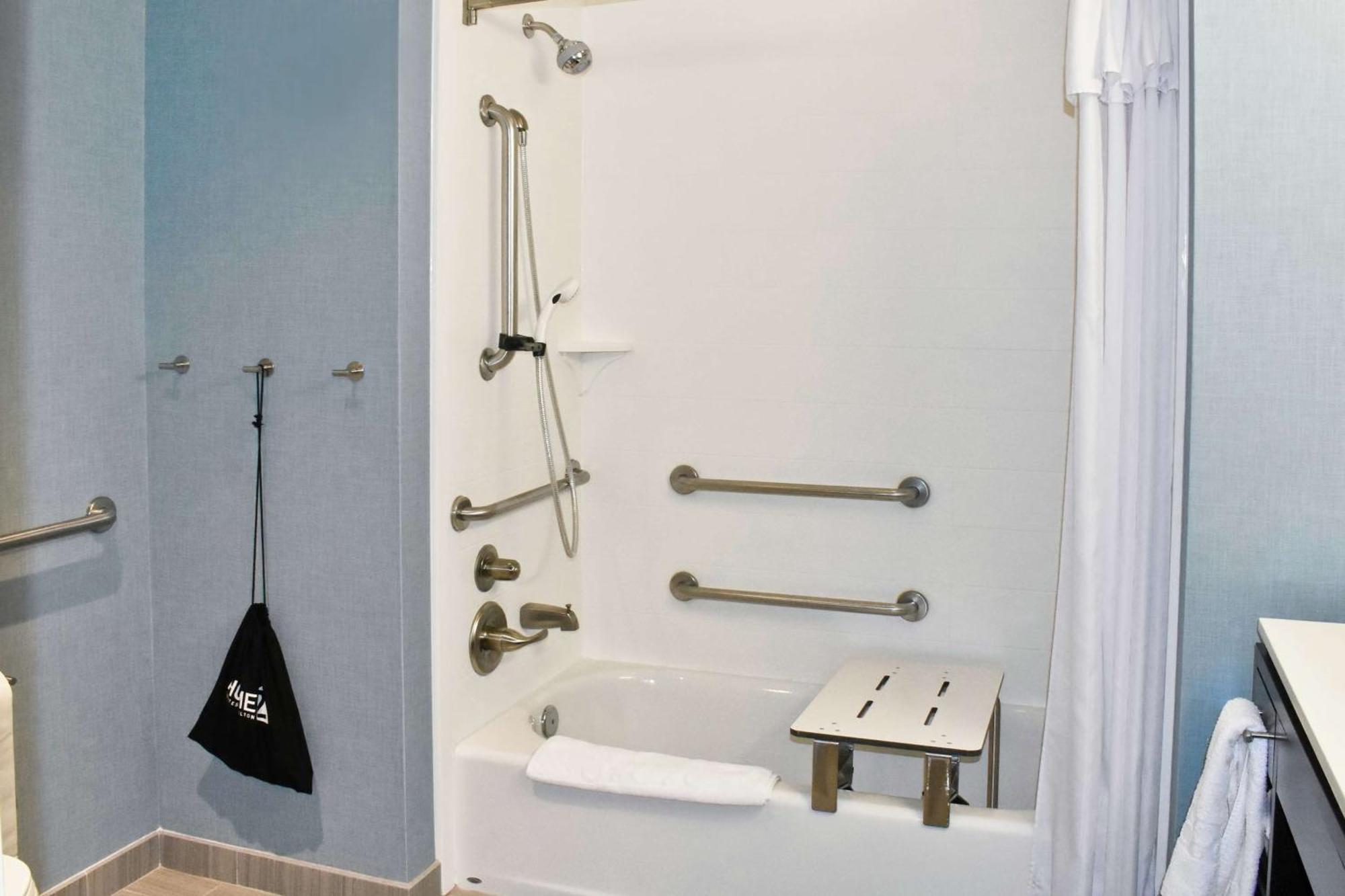 Home2 Suites By Hilton Charles Town Ngoại thất bức ảnh