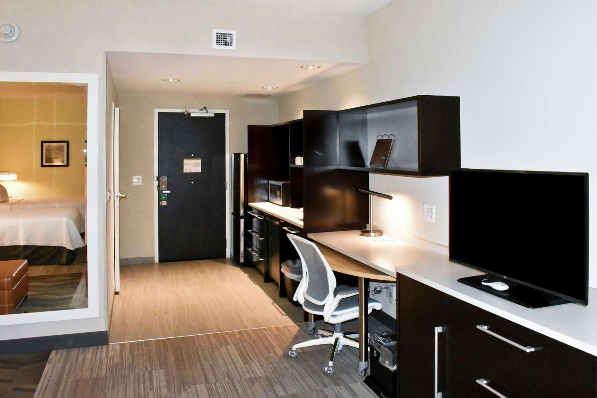 Home2 Suites By Hilton Charles Town Ngoại thất bức ảnh
